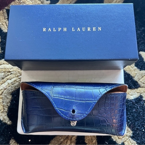 Ralph by Ralph Lauren Eyewear Women’s Polarized Sunglasses with Case and Box EUC main image 16